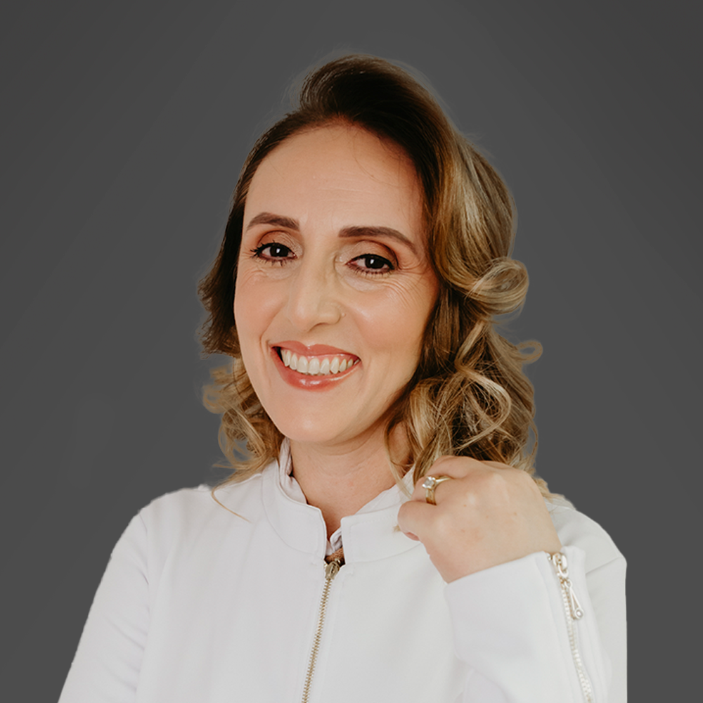 Membro Mulheres Farmacêuticas - Francyne Michelle Prates Membro Mulheres Farmacêuticas - Francyne Michelle Prates
